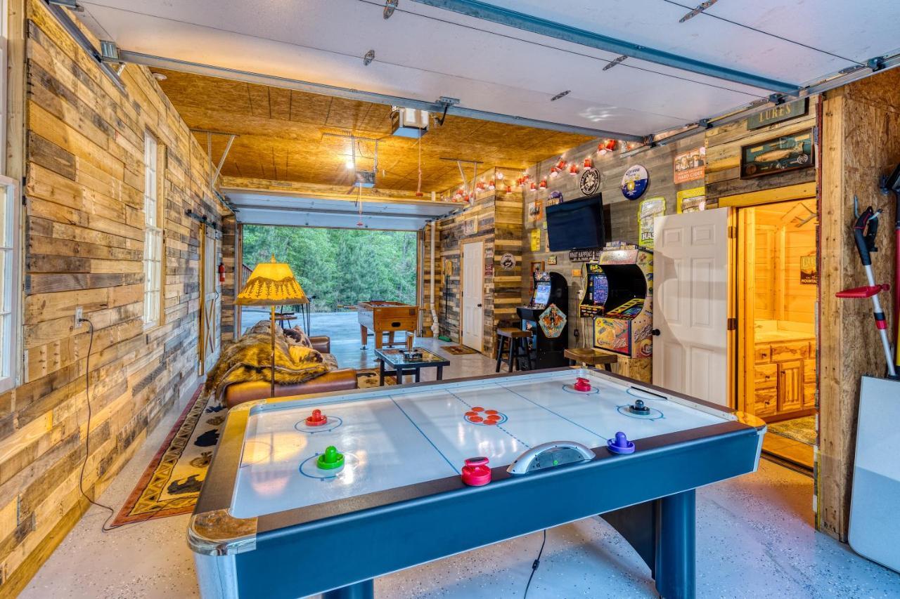 Trout N' About Your Blue Ridge Mountains Retreat, Hot Tub + Game Room! Эллиджей Экстерьер фото